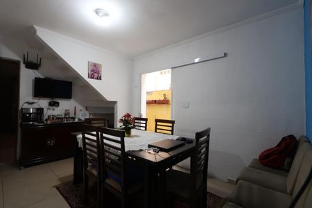 Casa à venda com 120m², 2 quartos e 2 vagasCopa