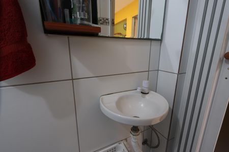 Casa à venda com 120m², 2 quartos e 2 vagasBanheiro 2
