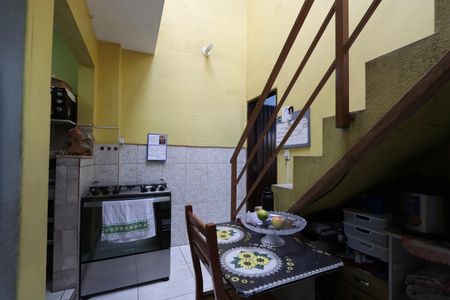 Casa à venda com 120m², 2 quartos e 2 vagasCozinha