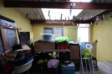 Casa à venda com 120m², 2 quartos e 2 vagasLavanderia