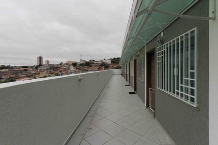 Casa de condomínio à venda com 100m², 2 quartos e 2 vagasCorredor externo