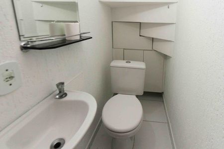 Casa de condomínio à venda com 100m², 2 quartos e 2 vagasLavabo
