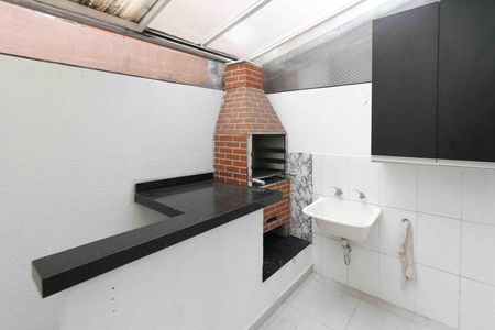 Casa de condomínio à venda com 100m², 2 quartos e 2 vagasCozinha