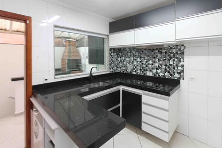 Casa de condomínio à venda com 100m², 2 quartos e 2 vagasCozinha
