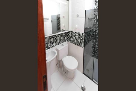Casa de condomínio à venda com 100m², 2 quartos e 2 vagasBanheiro