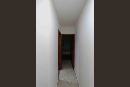 Casa de condomínio à venda com 100m², 2 quartos e 2 vagasCorredor