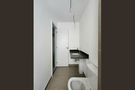 Apartamento à venda com 80m², 2 quartos e 1 vagaBanheiro da Suíte 2