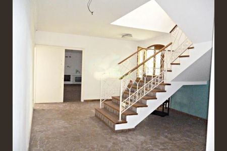 Casa à venda com 6 quartos, 554m² em Jardim Everest, São Paulo