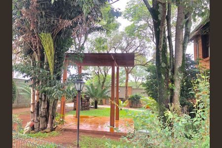 Casa à venda com 386m², 5 quartos e 5 vagas Casa à venda com 386m², 5 quartos e 5 vagasÁrea Externa