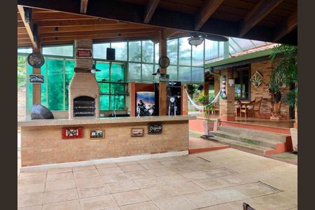 Casa à venda com 386m², 5 quartos e 5 vagas Casa à venda com 386m², 5 quartos e 5 vagasÁrea Externa