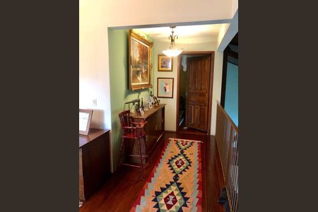 Casa à venda com 386m², 5 quartos e 5 vagas Casa à venda com 386m², 5 quartos e 5 vagasSala