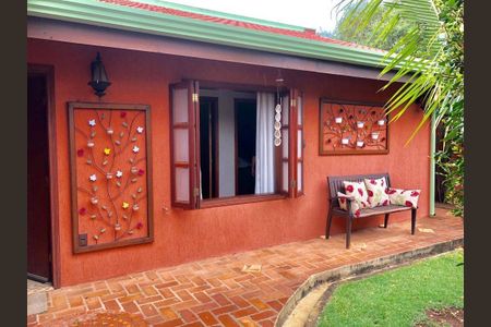 Casa à venda com 386m², 5 quartos e 5 vagas Casa à venda com 386m², 5 quartos e 5 vagasÁrea Externa