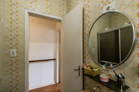 Casa à venda com 125m², 3 quartos e 2 vagasBanheiro