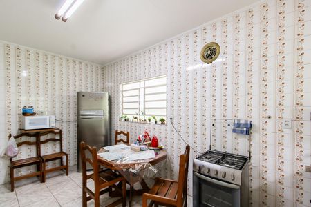 Casa à venda com 125m², 3 quartos e 2 vagasCozinha