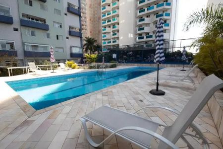 Apartamento à venda com 239m², 4 quartos e 2 vagas