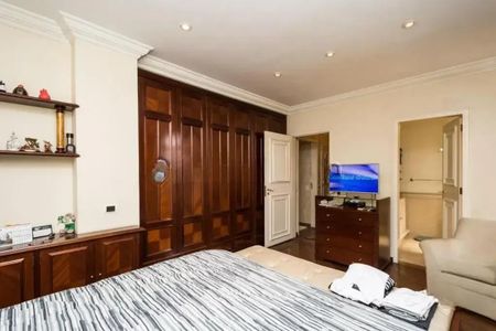 Apartamento à venda com 239m², 4 quartos e 2 vagas