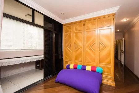 Apartamento à venda com 239m², 4 quartos e 2 vagas