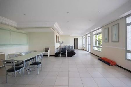 Apartamento à venda com 4 quartos, 239m² em Pacaembu, São Paulo