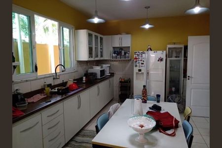 Casa à venda com 3 quartos, 219m² em Vargem Grande, Rio de Janeiro