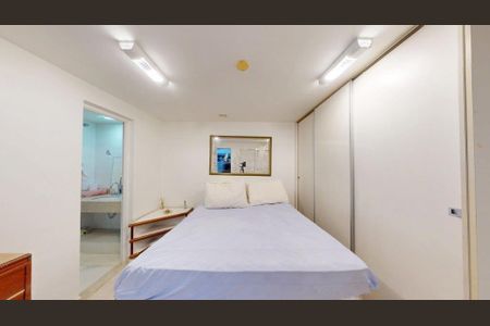 Casa à venda com 5 quartos, 500m² em Barra da Tijuca, Rio de Janeiro