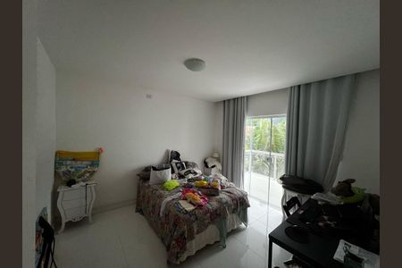 Casa à venda com 4 quartos, 250m² em Vargem Grande, Rio de Janeiro