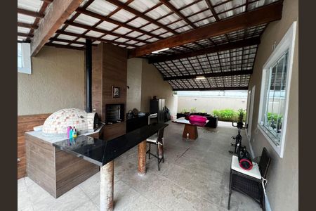 Casa à venda com 4 quartos, 250m² em Vargem Grande, Rio de Janeiro