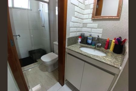 Apartamento à venda com 73m², 2 quartos e 1 vaga Apartamento à venda com 73m², 2 quartos e 1 vagaBanheiro 1