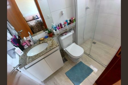 Apartamento à venda com 73m², 2 quartos e 1 vaga Apartamento à venda com 73m², 2 quartos e 1 vagaBanheiro 2