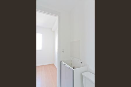 Banheiro de apartamento à venda com 1 quarto, 17m² em Chácara Inglesa, São Paulo