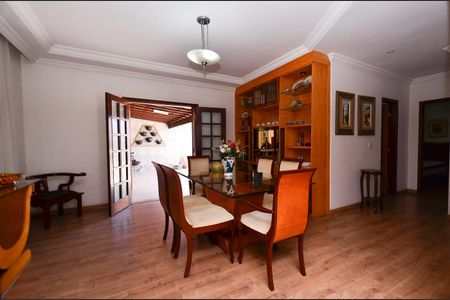 Sala de Jantar de casa para alugar com 2 quartos, 160m² em Santa Inês, Belo Horizonte