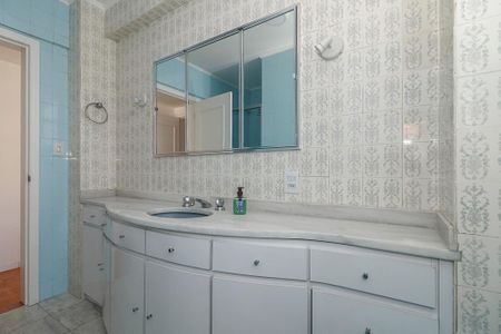 Apartamento à venda com 151m², 3 quartos e 1 vagaBanheiro da Suíte