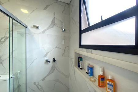 Casa de condomínio à venda com 530m², 4 quartos e 6 vagasBanheiro da Suíte 1