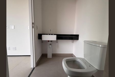 Studio para alugar com 33m², 1 quarto e sem vaga Studio para alugar com 33m², 1 quarto e sem vagaBanheiro