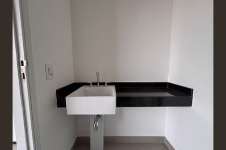 Studio para alugar com 33m², 1 quarto e sem vaga Studio para alugar com 33m², 1 quarto e sem vagaBanheiro