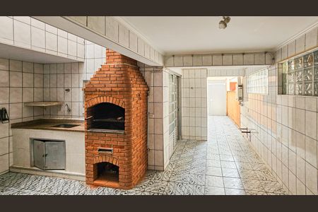 Casa à venda com 165m², 3 quartos e 2 vagasÁrea comum - Churrasqueira 