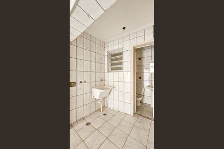 Casa à venda com 165m², 3 quartos e 2 vagasÁrea de serviço