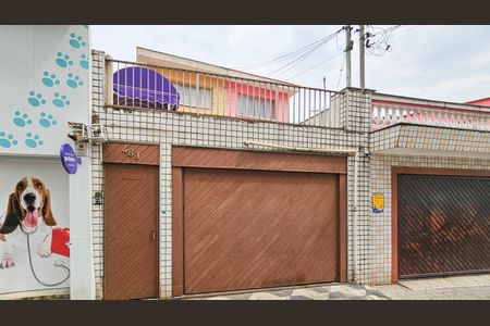 Casa à venda com 165m², 3 quartos e 2 vagasFachada