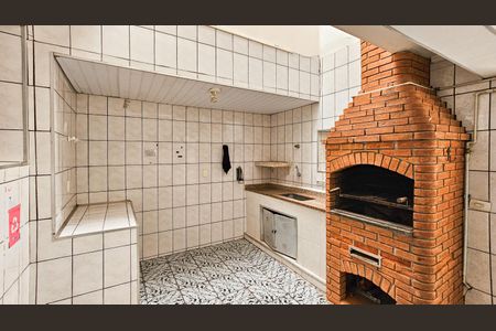 Casa à venda com 165m², 3 quartos e 2 vagasÁrea comum - Churrasqueira