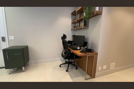 Apartamento para alugar com 95m², 2 quartos e 2 vagasEscritório