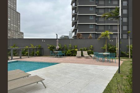 Apartamento para alugar com 95m², 2 quartos e 2 vagasÁrea comum - Piscina