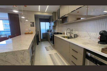 Apartamento para alugar com 95m², 2 quartos e 2 vagasCozinha