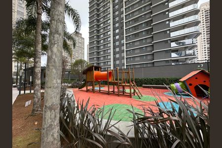 Apartamento para alugar com 95m², 2 quartos e 2 vagasÁrea comum - Playground