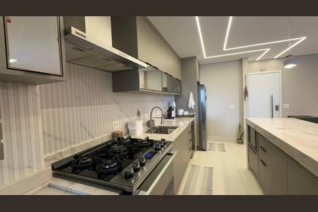 Apartamento para alugar com 95m², 2 quartos e 2 vagasCozinha