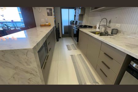 Apartamento para alugar com 95m², 2 quartos e 2 vagasCozinha