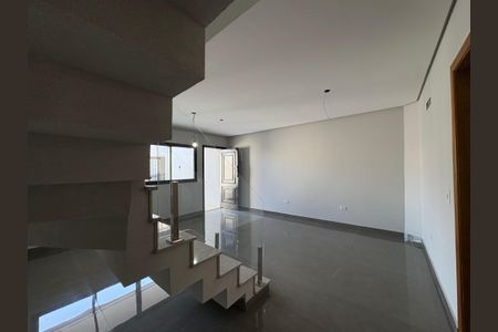 Sala de casa à venda com 3 quartos, 136m² em Vila Eldizia, Santo André