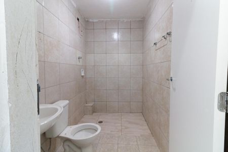 Banheiro de casa para alugar com 2 quartos, 50m² em Jardim das Vertentes, São Paulo