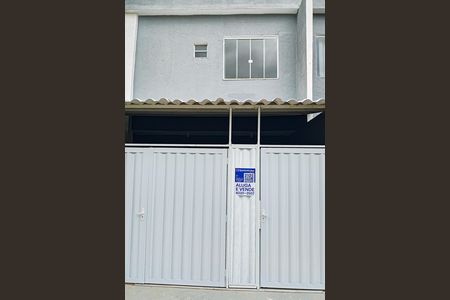 Casa de condomínio para alugar com 70m², 3 quartos e 2 vagas Casa de condomínio para alugar com 70m², 3 quartos e 2 vagasPlaca