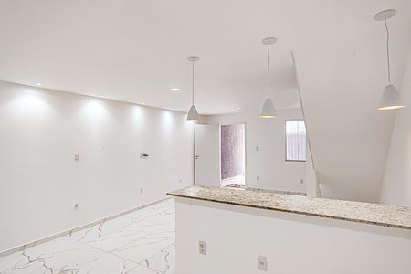 Casa de condomínio para alugar com 70m², 3 quartos e 2 vagas Casa de condomínio para alugar com 70m², 3 quartos e 2 vagasSala