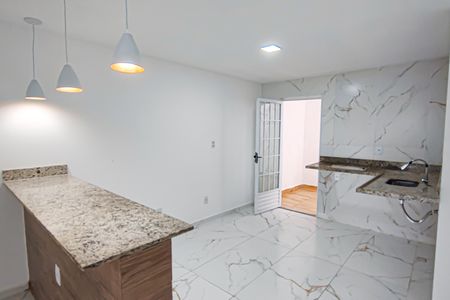 Casa de condomínio para alugar com 70m², 3 quartos e 2 vagas Casa de condomínio para alugar com 70m², 3 quartos e 2 vagasCozinha