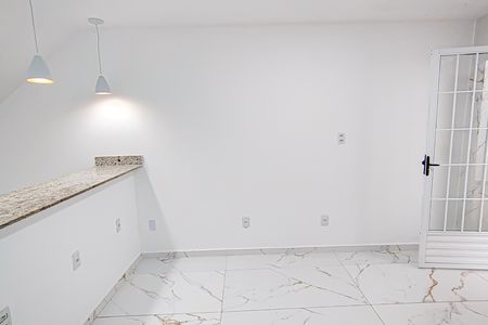 Casa de condomínio para alugar com 70m², 3 quartos e 2 vagas Casa de condomínio para alugar com 70m², 3 quartos e 2 vagasCozinha